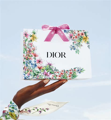 dior gift set 2023|Dior Gift Sets: Perfume, Cosmetics, Beauty Sets .